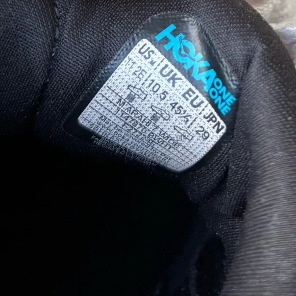 Hoka Black and White Wide Arahi Sneakers Size 11 - Picture 6 of 6